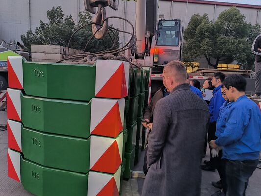 OEM Hochwertige Sandguss-Eisen-Teile 10 Tonnen Gegengewicht für Kran