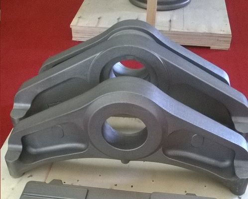 OEM-Sandguss-Eisen kundenspezifische bearbeitete Teile Link für Bau Maschinen Bahntransit