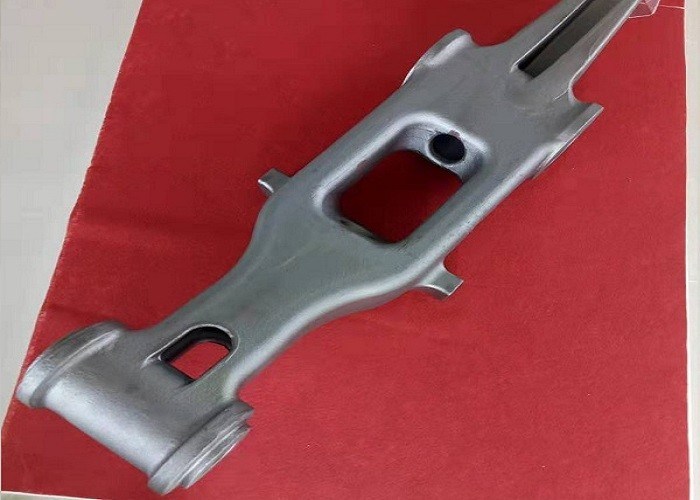 OEM Gusseisen-Teil ADI-Gussstücke Hinterer Arm ADI 1050-4 Mit Hoher Festigkeit Und Zähigkeit